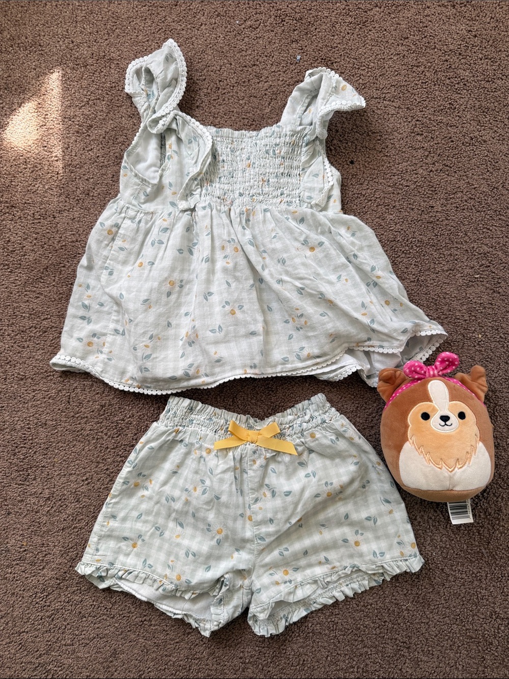 Children's Light Green Floral Two-Piece Pajama Set with Yellow Bow